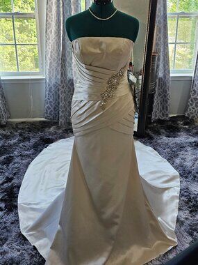 Emerald Bridal Champagne Strapless Ruched Trumpet Wedding Gown, Size 6 NWT
